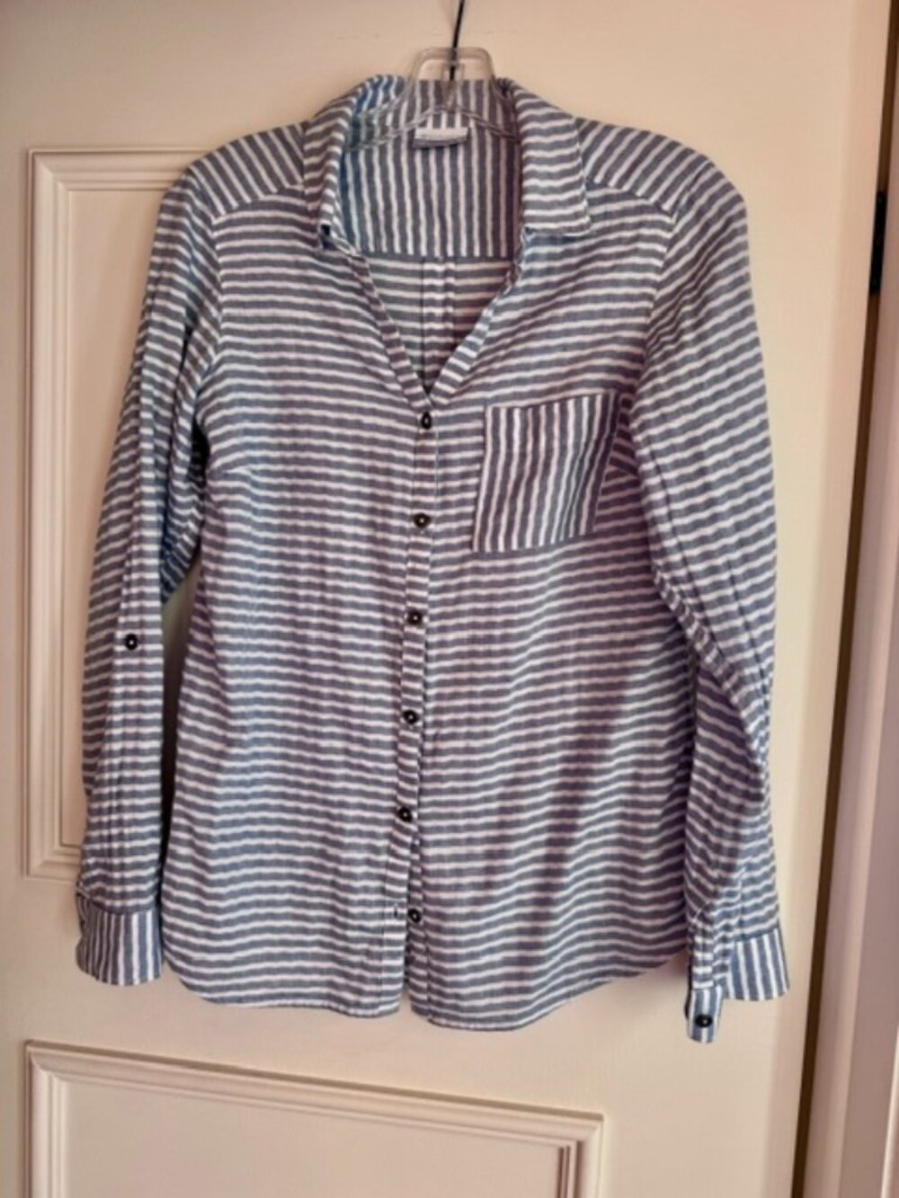 Columbia long-sleeved shirt with stripes
